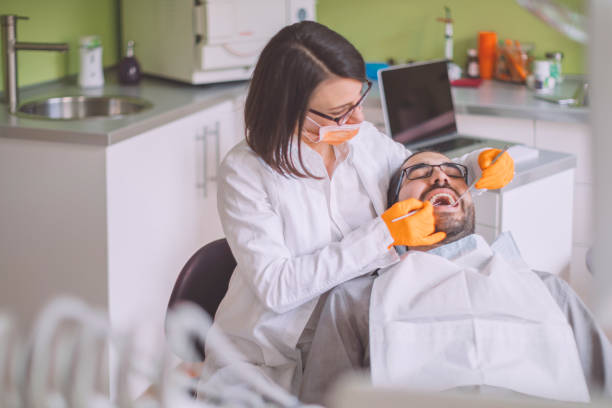 Best Cracked Tooth Emergency Dentist  in Tuscarawas, OH